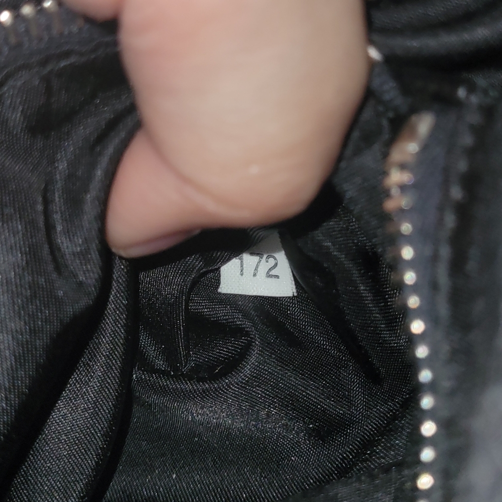 PRADA Re-edition Nylon Shoulder Bag - Picture 7 of 10